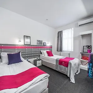 amarant-hotel.hotels-of-kiev.com/