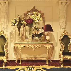 royal-congress-hotel.hotels-of-kiev.com/